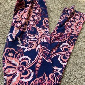 Sweetlegs leggings size petite

All worn very little